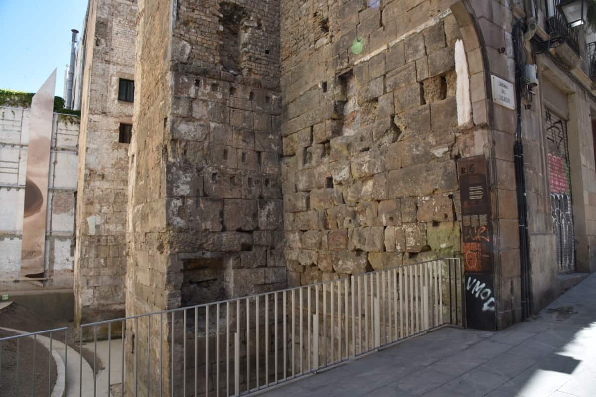 Carrer del Sots-Tinent Navarro
