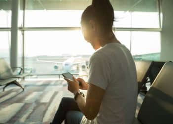 6 Ways To Entertain Yourself while Traveling Alone