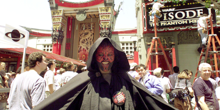 For 20 Years, These ‘Star Wars’ Fans Have Camped Out for Every Film