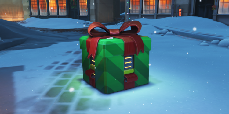 Overwatch Once Again Gives All Players Five Free Holiday Loot Boxes