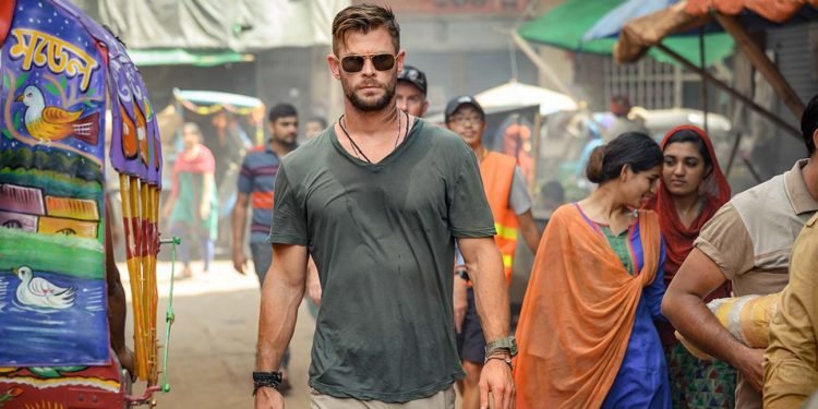 ‘Extraction’ and the Evolution of Chris Hemsworth