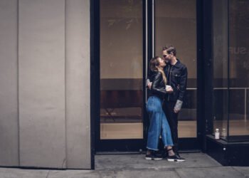 4 Significant Changes on the Online Dating Industry During the Digital Age