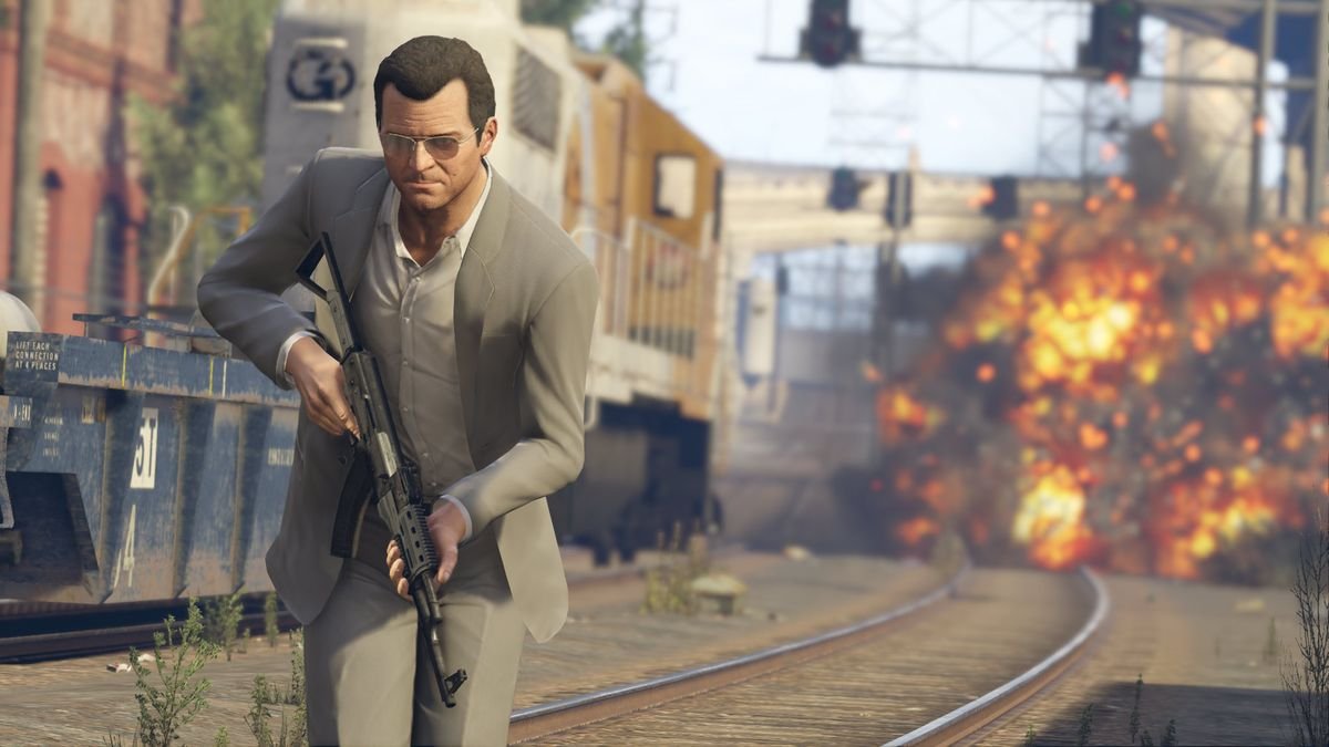 a man in a suit walking with an assault rifle in Grand Theft Auto 5
