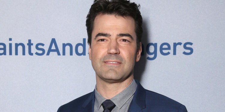 ‘The Flash’ Enlists Ron Livingston in Father Role