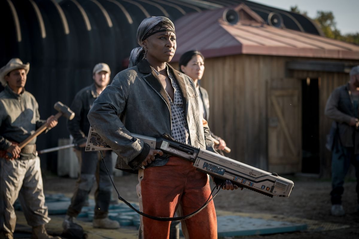 Cynthia Erivo holding a big-ass gun in Chaos Walking