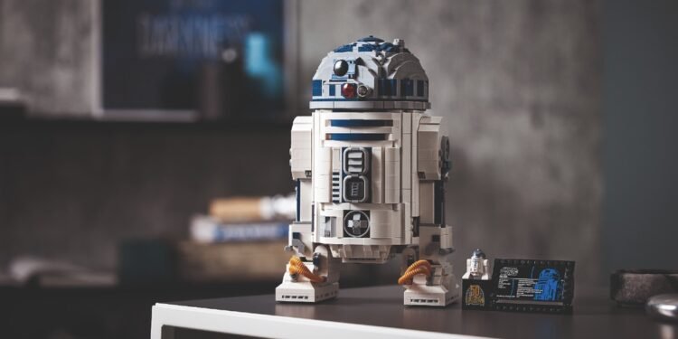 Lego Introduces Intricate R2-D2 With Several Features — and a Hefty Price Tag