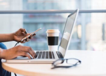 What Role Does the Internet Play in the Life of a Modern Student?