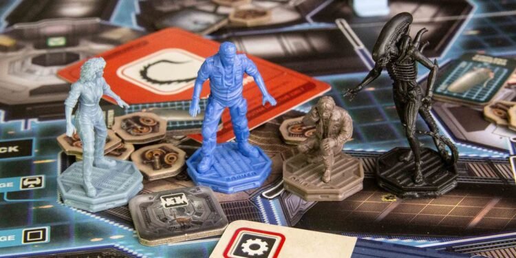 Alien: Fate of the Nostromo is a tight, tense board game with multiple endings