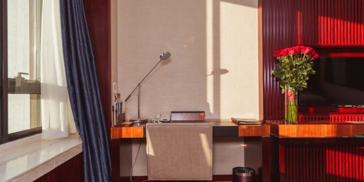 What’s The Difference Between a Hotel and a Motel?