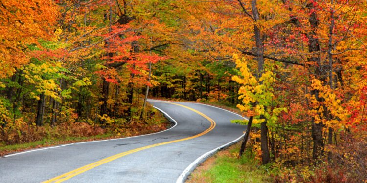 The 7 Best U.S. Cities and Towns to See Fall Foliage