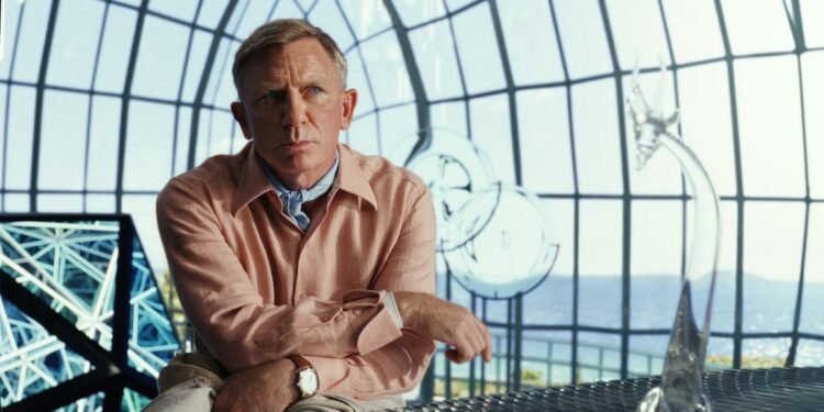 Glass Onion is louder, sillier, and sunnier than Knives Out