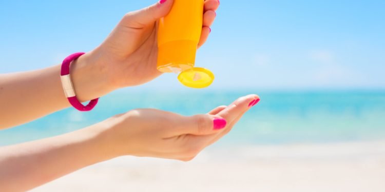 6 Destinations with Sunscreen Bans, and What You Need to Know
