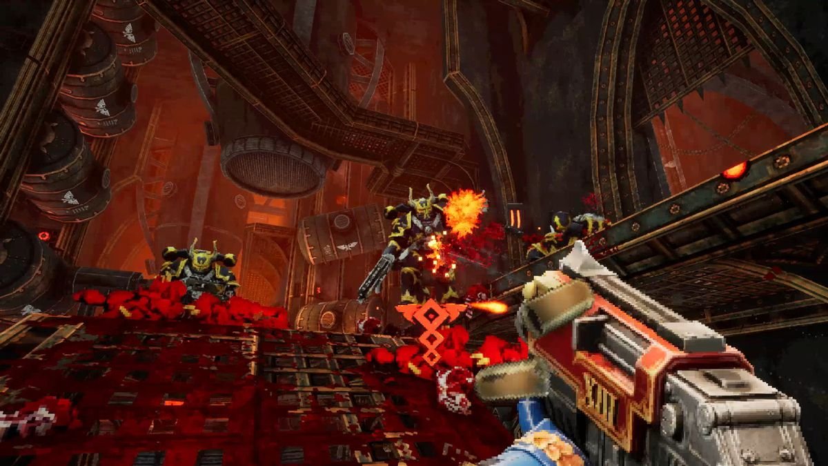 The protagonist in Warhammer 40K boltgun engages in a firefight with Chaos Space Marines.