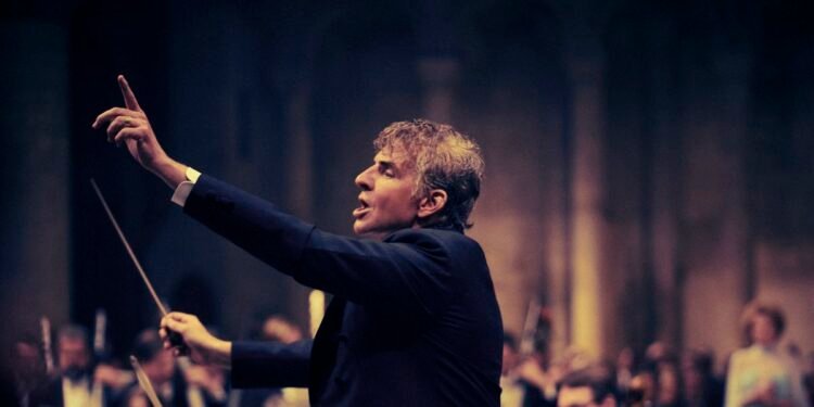 Maestro captures Bradley Cooper’s struggle to define what he really wants to be