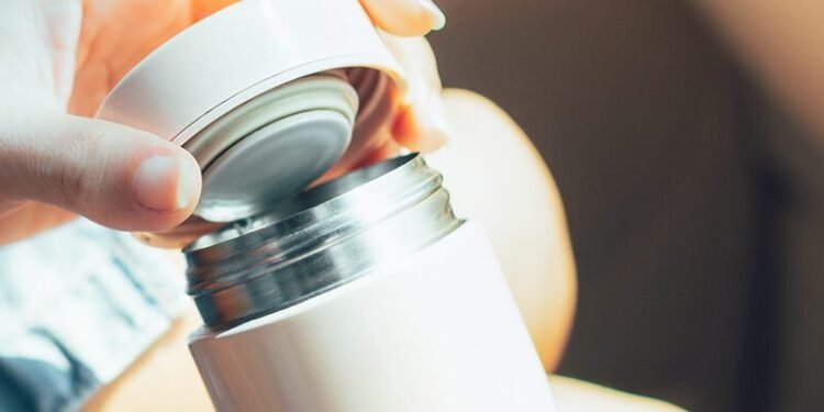 The 7 Best Insulated Water Bottles and Mugs for Travel