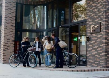 La Fabrica &Co: Coworking and Coliving by the Sea