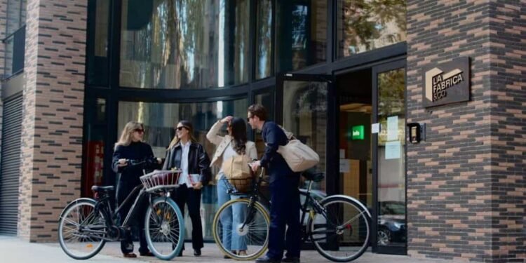 La Fabrica &Co: Coworking and Coliving by the Sea